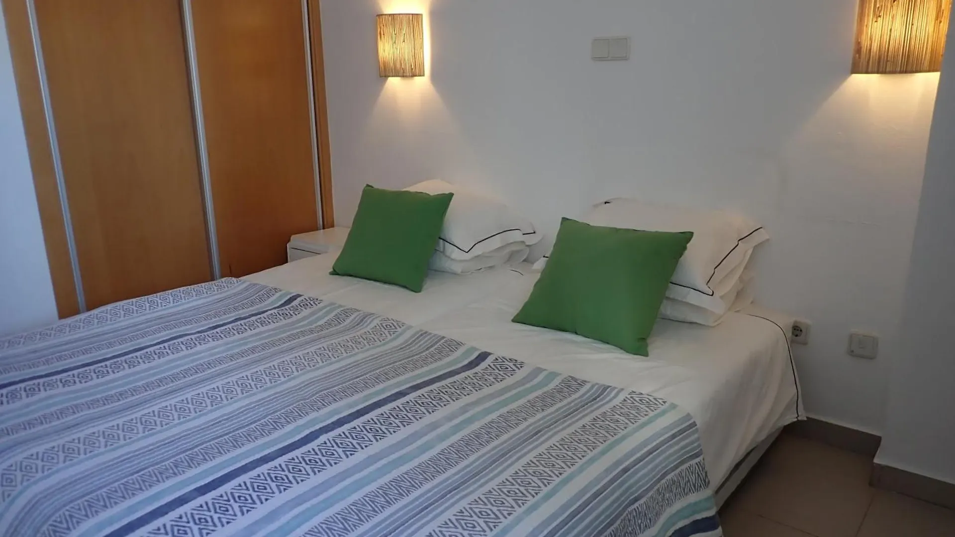 Great Value 5 Mins To Praia De Rocha Beach Portimao